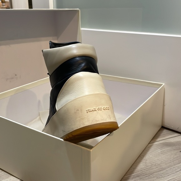Fear Of God sneakers - Picture 4 of 6
